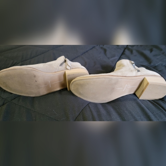 Dolce Vita Sutton Suede Bootie - Picture 8 of 10